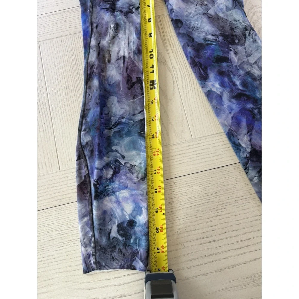 Lululemon Fast and Free High-Rise Leggings Blue Purple Print Size 0 EUC 25